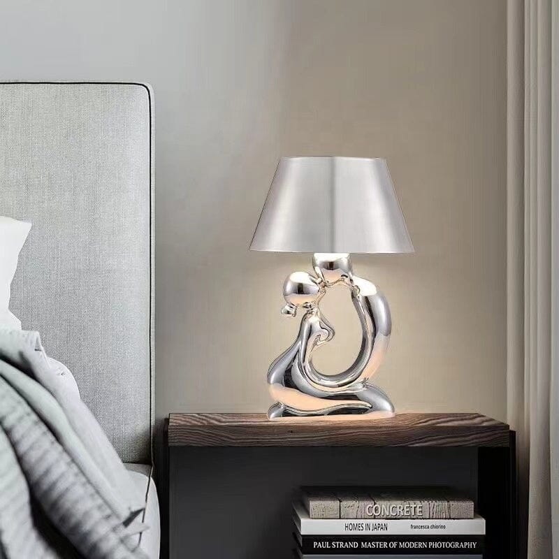 Elegant Dekorativ Kärlekslampa Med Guld Eller Krom Finish