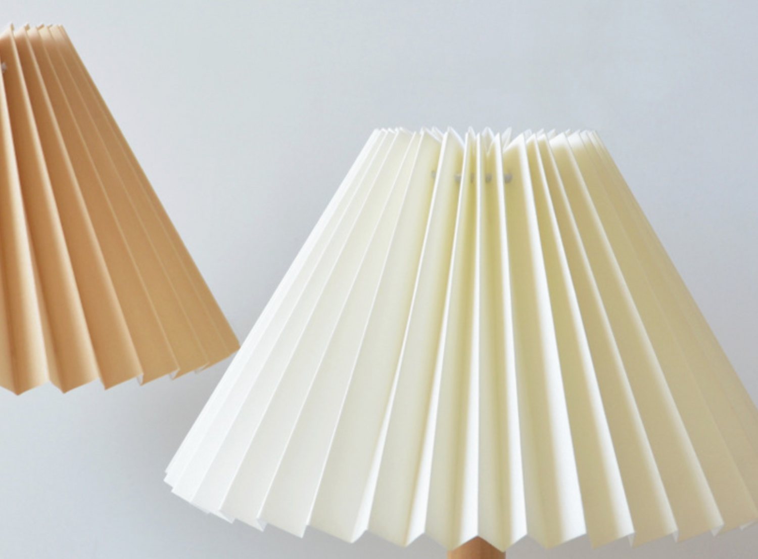 Koreansk Retro Plisserad Bordslampa för Elegant Hembelysning