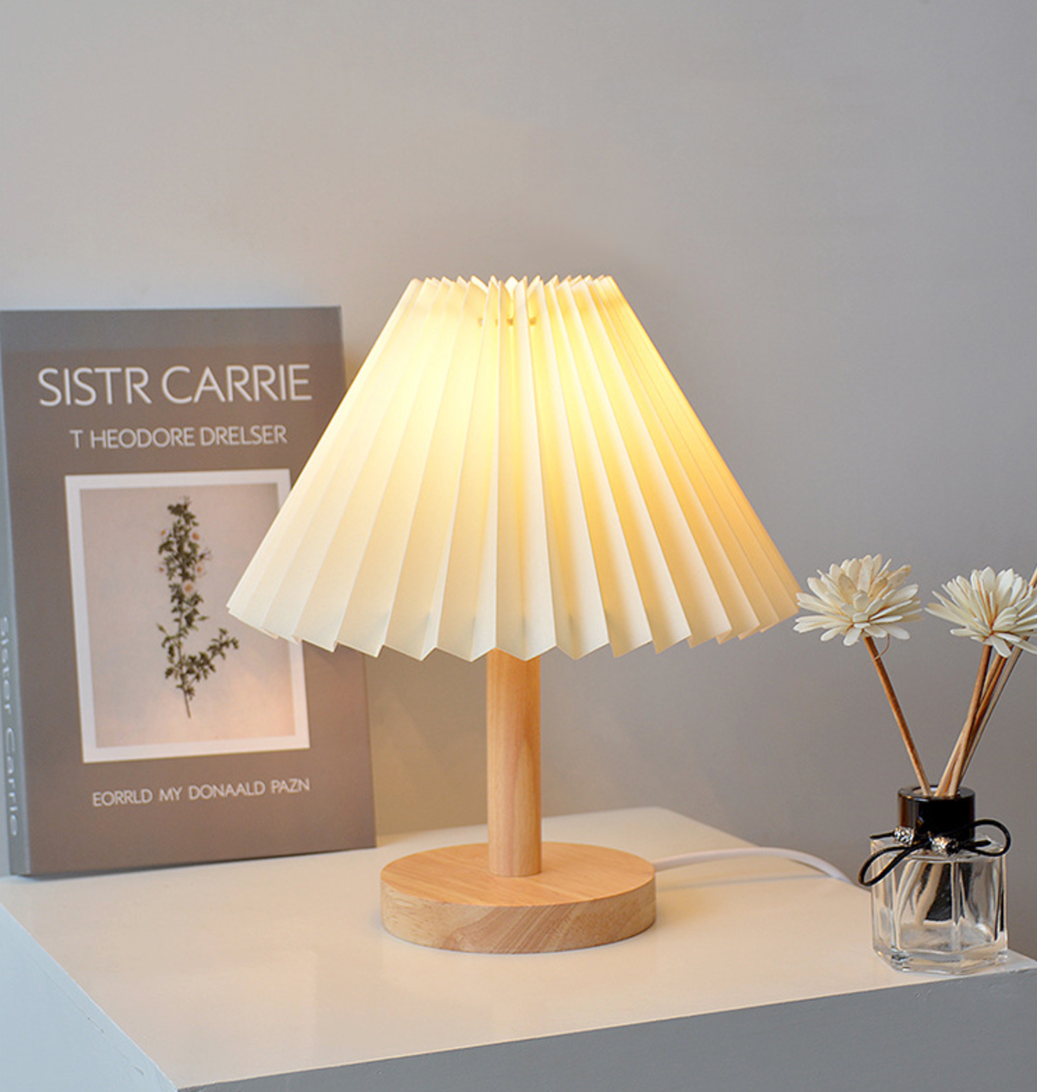 Koreansk Retro Plisserad Bordslampa för Elegant Hembelysning