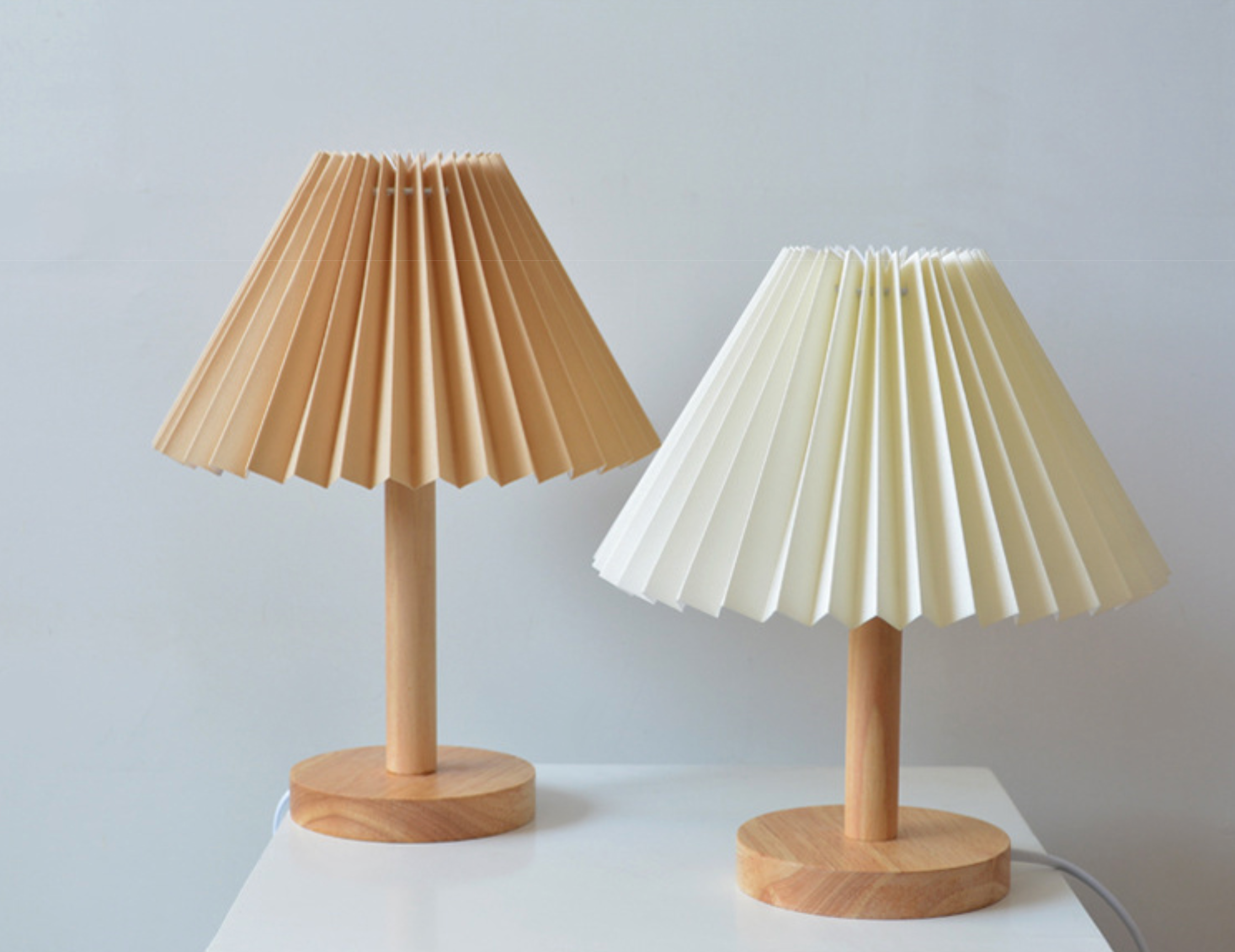Koreansk Retro Plisserad Bordslampa för Elegant Hembelysning