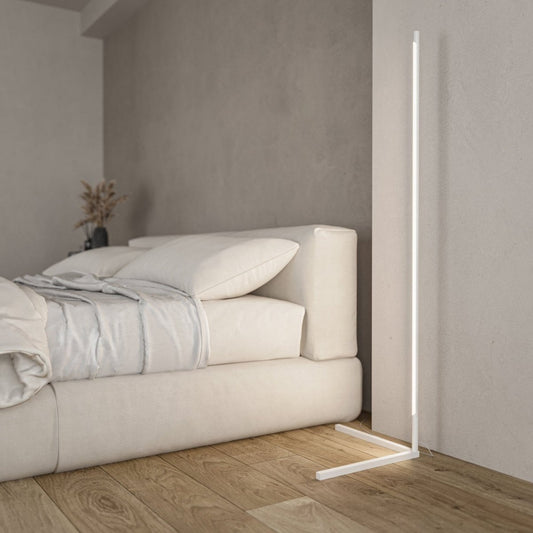 LED Golvlamps med fjärrkontroll för justerbart stämning