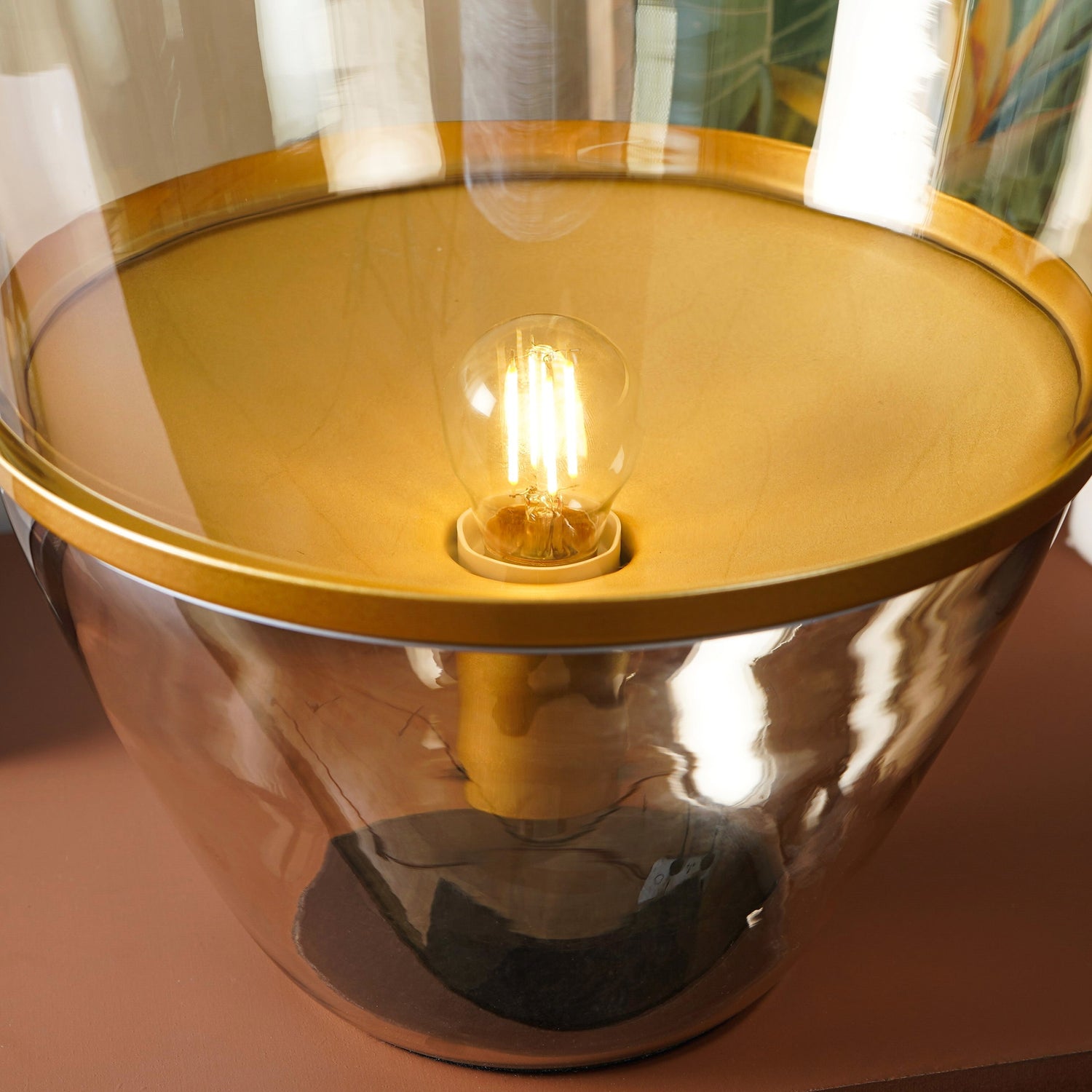 Lyxig glas kon-lampa för elegant inomhusbelysning