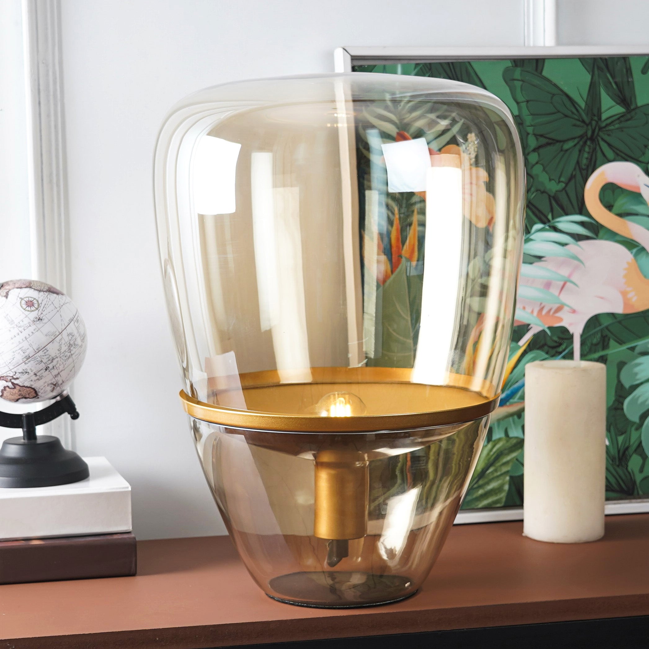 Lyxig glas kon-lampa för elegant inomhusbelysning