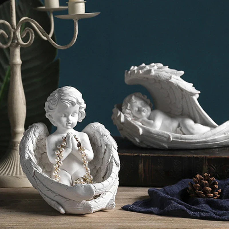 SeraphGlow - Elegant ängel candelabra för en tidlös charm