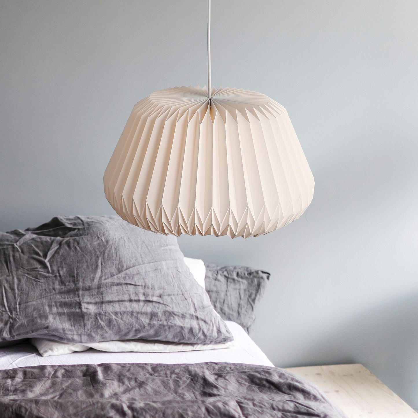 LunaBloom – Mjuka kurvor i hängande form