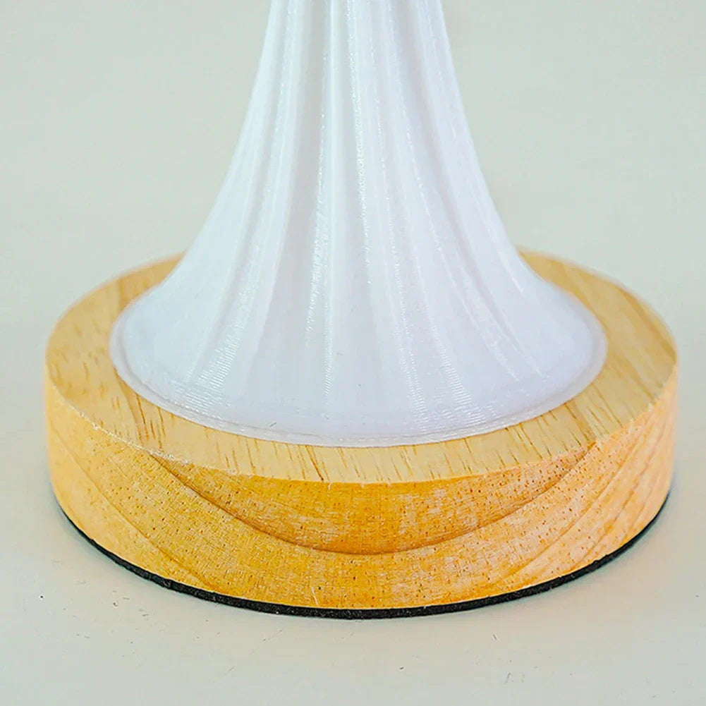 WoodGlow – Minimalistisk LED Bordslampa för Stämningsfull Belysning