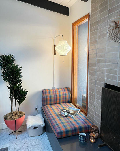 Mid-Century Nelson Vägglampa – Tidlös Designerbelysning