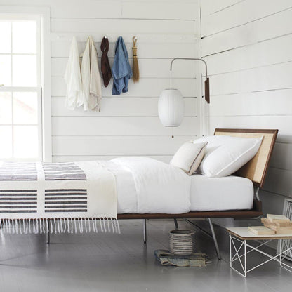 Mid-Century Nelson Vägglampa – Tidlös Designerbelysning