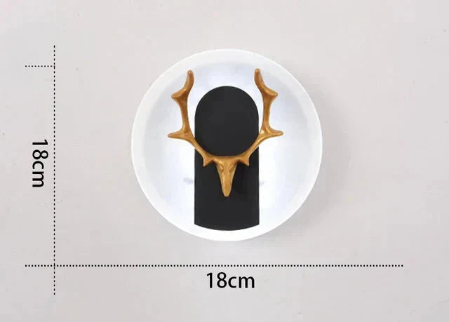 AntlerGlow - Modern LED Vägglampa med Gevärkdesign – Dekorativ Belysning