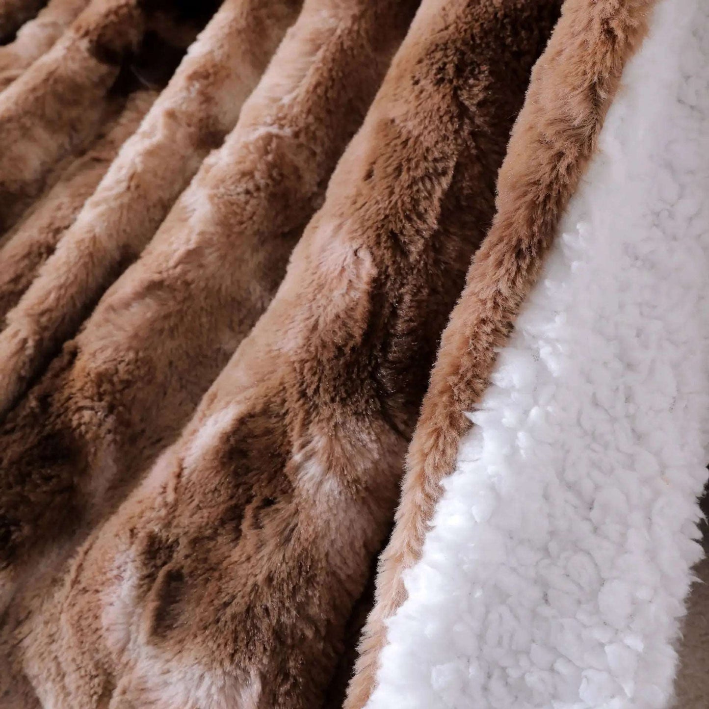 Carvallo – Dubbel-Lager Fluffy Sängöverkast med Lyxig Komfort