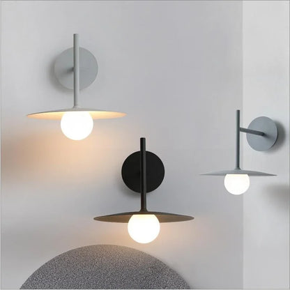 Modern roterbar LED-vägglampa Aralyn – Minimalistisk design i svart