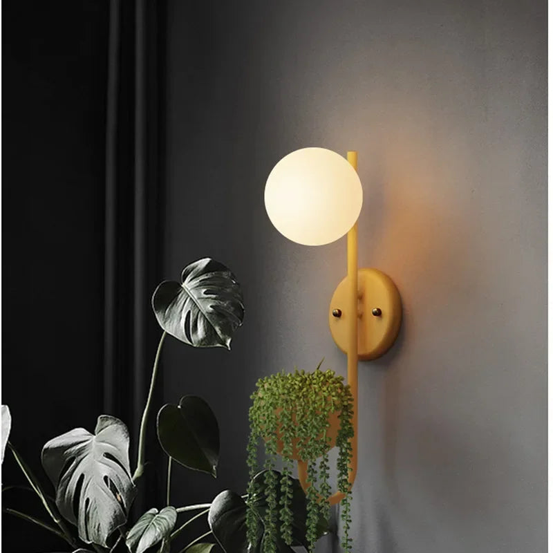 NordicGlow Växt - LED Vägglampa med Växtställ - Minimalistisk Lampa