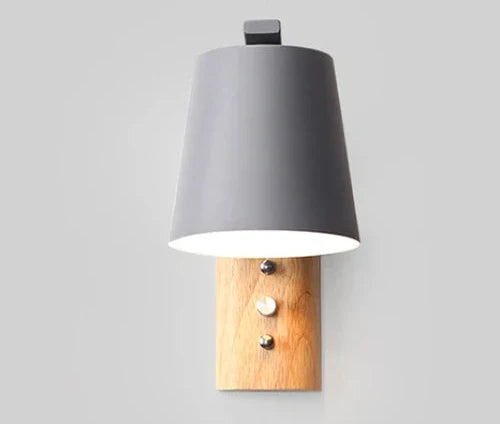 WoodLume – Modern LED Vägglampa i Trä för Vardagsrum och Sovrum