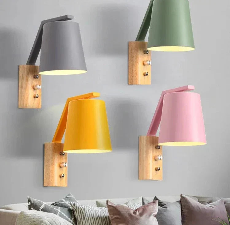 WoodLume – Modern LED Vägglampa i Trä för Vardagsrum och Sovrum
