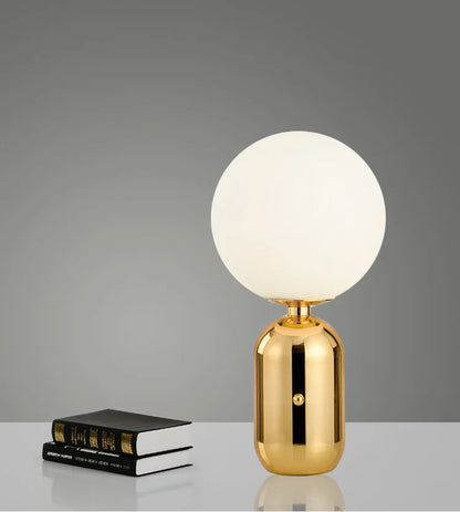 LumeSphere – Skandinavisk Bordslampa med Modernt Design för Vardagsrum och Sovrum