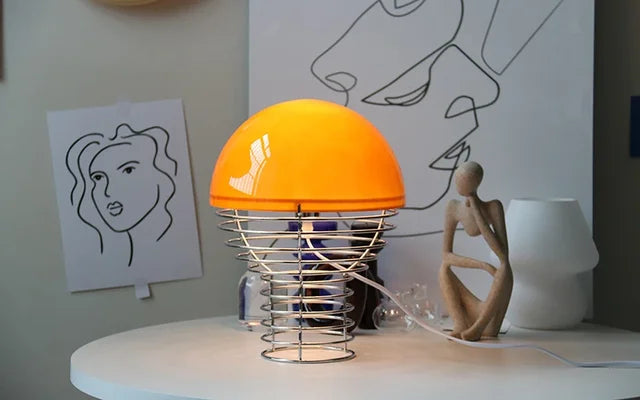 LumeSphere – Glaskeramisk Bordslampa med Skandinaviskt Design