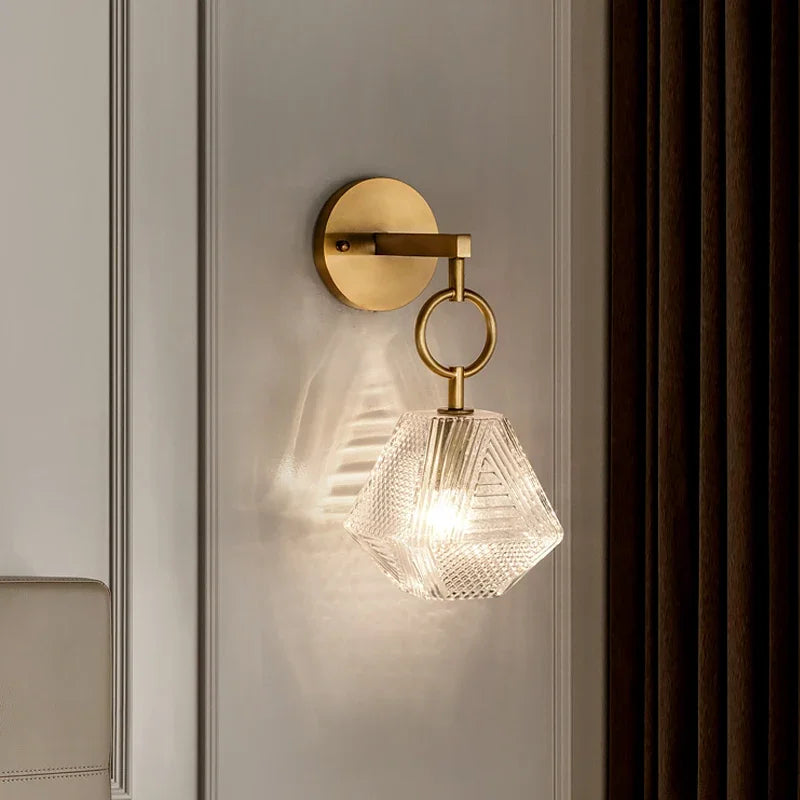BrassGlow - Modern Glaskrona Vägglampa i Vintage Stil