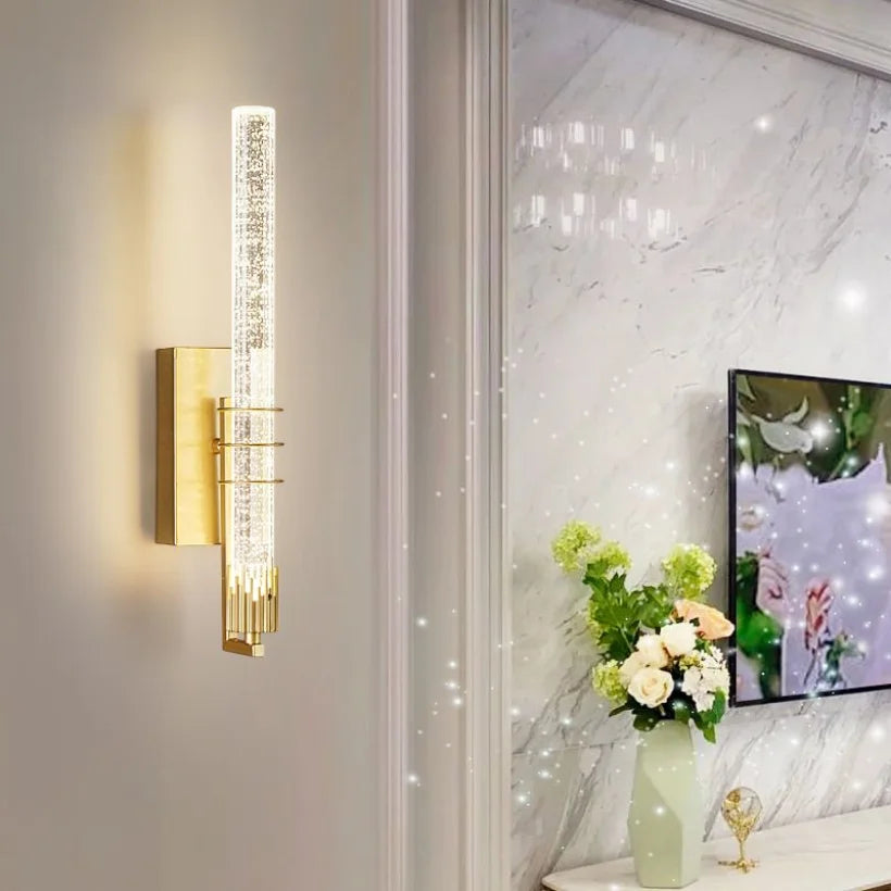 CrystalGold - Elegant LED Vägglampa i Guld Med Kristaller För Vardagsrum &amp; Sovrum