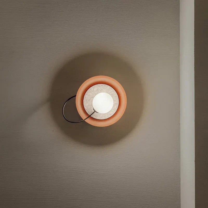 NordicGlow - LED Vägglampa med Glaskula Modern Belysning