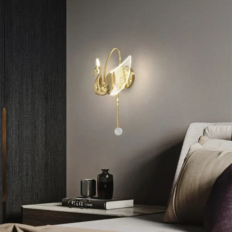 SwanGlow - Gyllene Svanelampa Modern LED Belysning