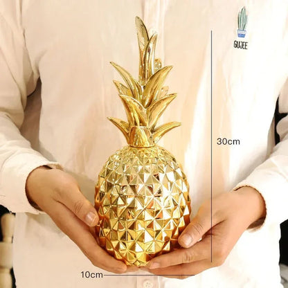 PineGlow - Elegant Ananas Skulptur till Raffinerade Rum