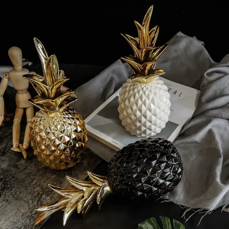 PineGlow - Elegant Ananas Skulptur till Raffinerade Rum
