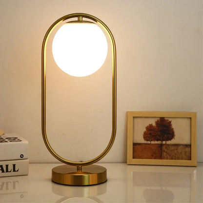 LumeSphere – Dimbar LED Bordslampa med Glaskula för Vardagsrum och Sovrum