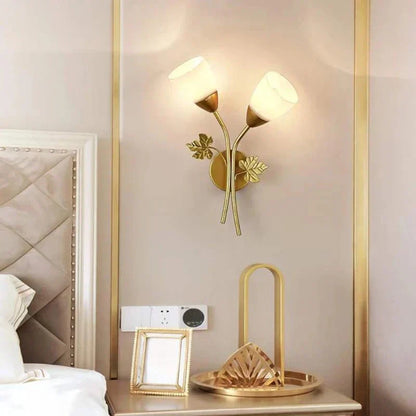 LeafGlow - Järnvägglampa i Vintage Stil med Bladmotiv – LED-lampa