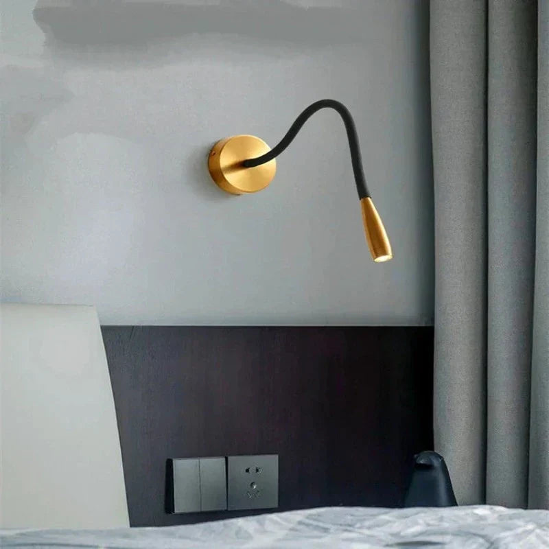 FlexiGlow - Modern LED Vägglampa med Justerbar Arm