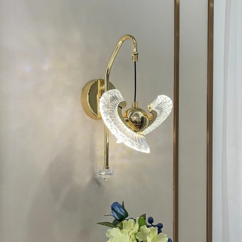 CrystalGlow - Elegant Kristall Vägglampa i Nordisk Stil – Justerbar LED Lampa