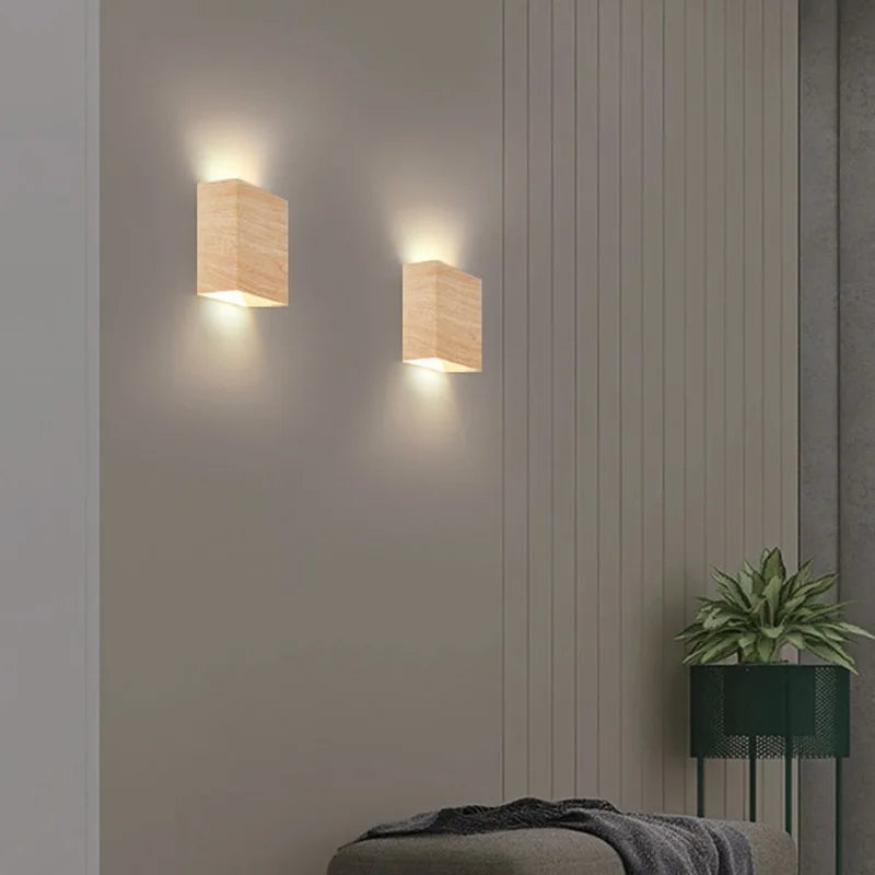 LumiOak - Trä Vägglampa