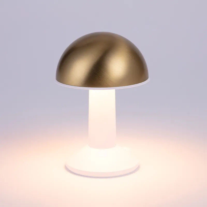 Skandinavisk Stilmessingsbordslampa i Guld