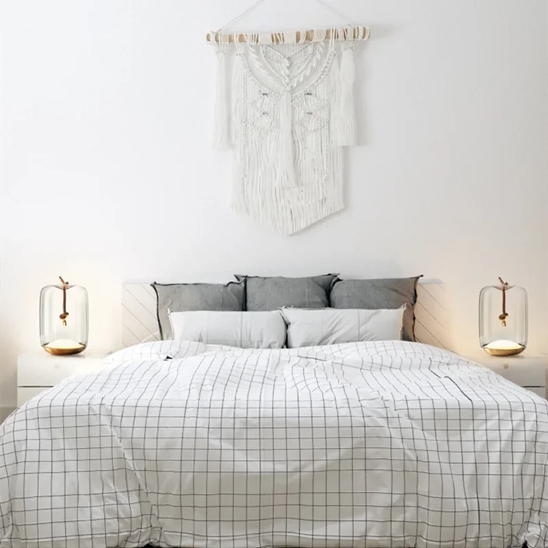 Nordic Knot Glasbordslampa | Modern Trummsängs- och Vardagsrumsbelysning | Brick by Brick London