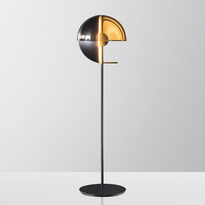 Neralith Soma | Golvlampa i glas med elegant ljusspel