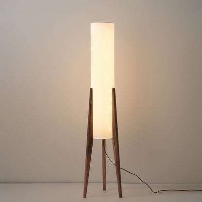 Lunara | Massivträstat lamp från valnöt med LED-ljus