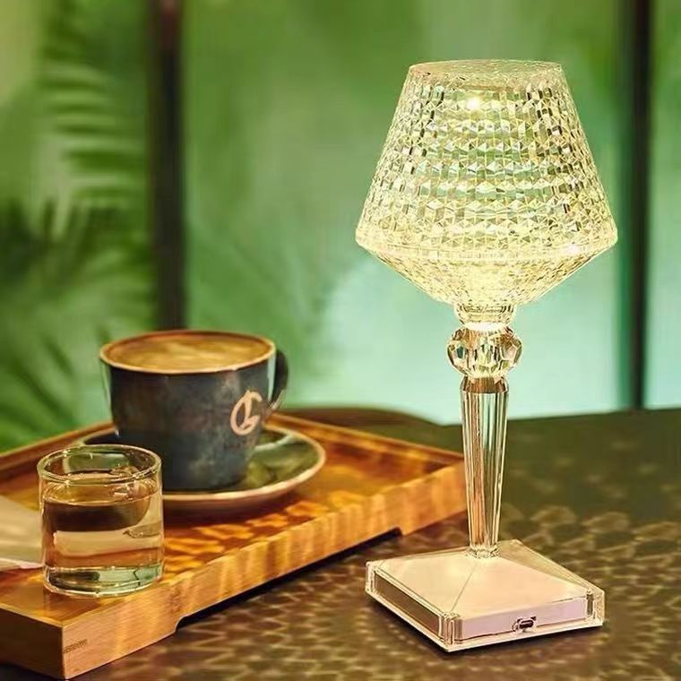 Kristallbordslampa med 3 dimbara belysningsalternativ