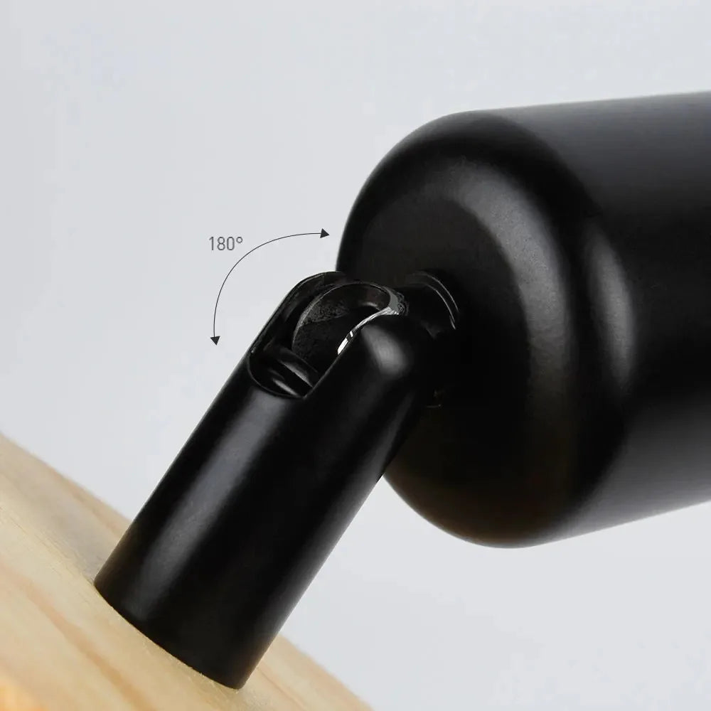 Nordisk Vintage Trä Vägglampa för Mysig Ambient Belysning