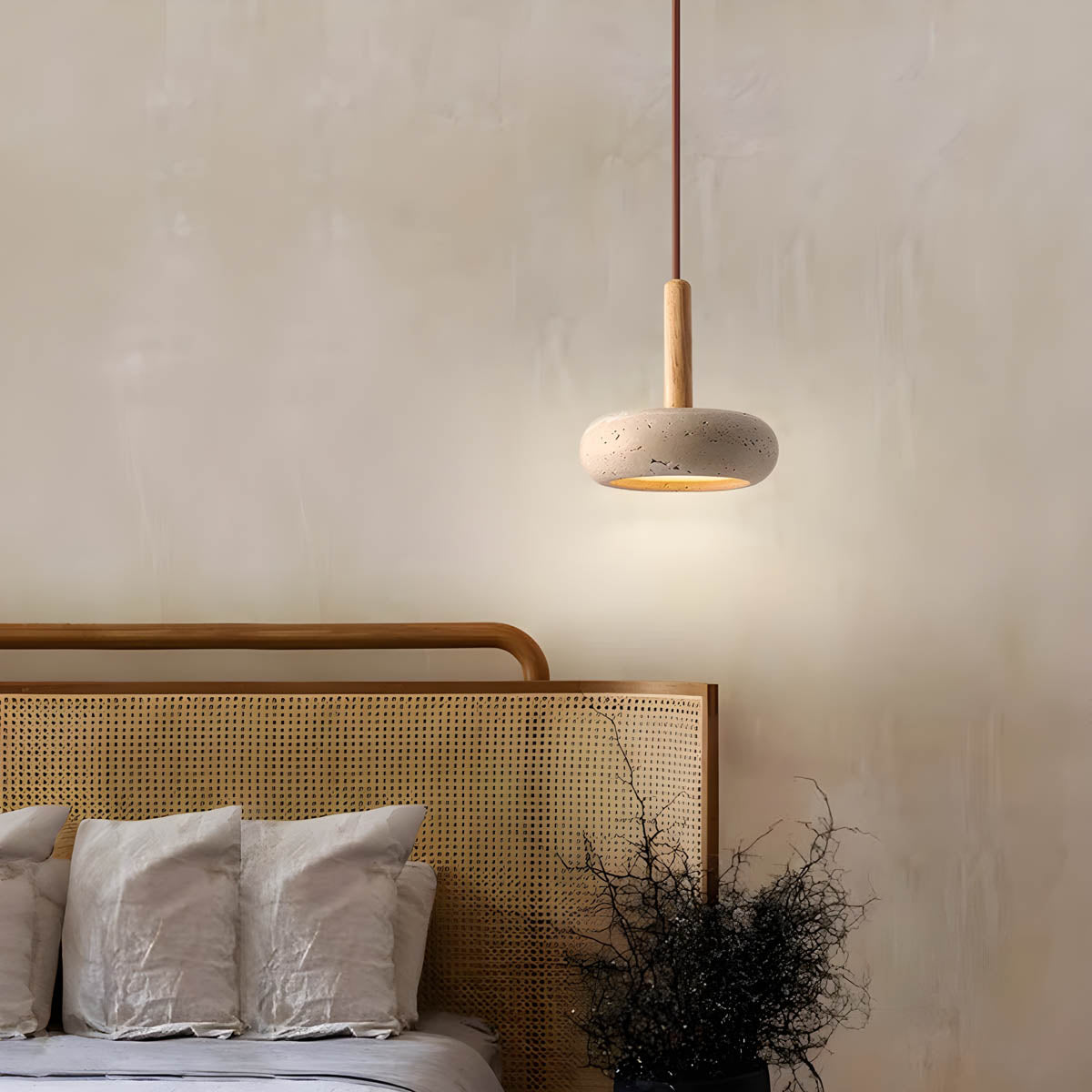 Lumivora™ – Elegant Travertinsten Pendant