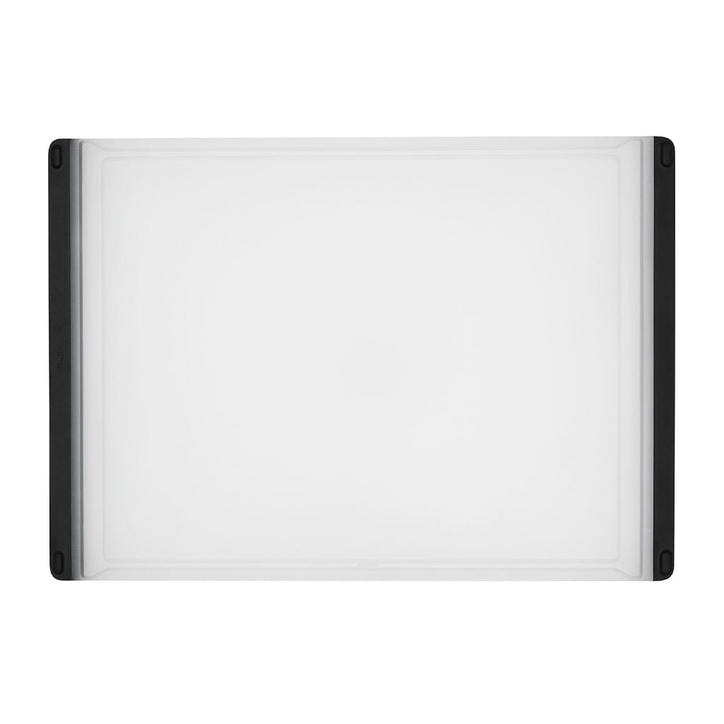 OXO Skärbräda – Robust, knivvänlig plastbräda med saftkanal