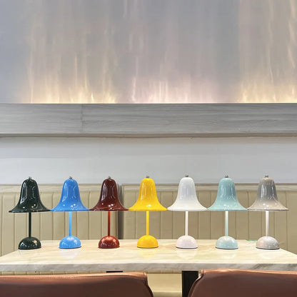Klassisk klockformad bordslampa
