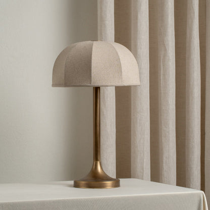 Ottino Bordlampa | Art Deco Sänglampa | Åldrad Mässing &amp; Linne | Elegant Accentljus | Brick by Brick