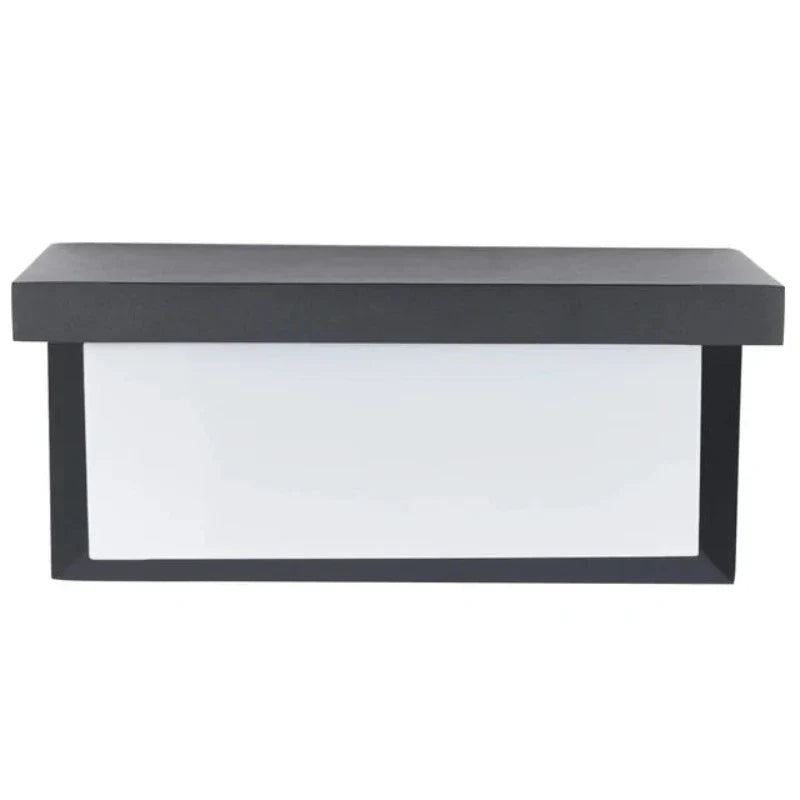 AquaLuxe - Hållbar Vattentät LED Utomhuslampa