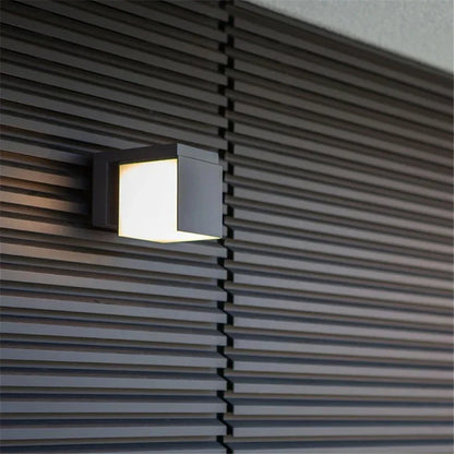 LichtStijl - LED Utomhusvägglampa för Moderna Trädgårdar