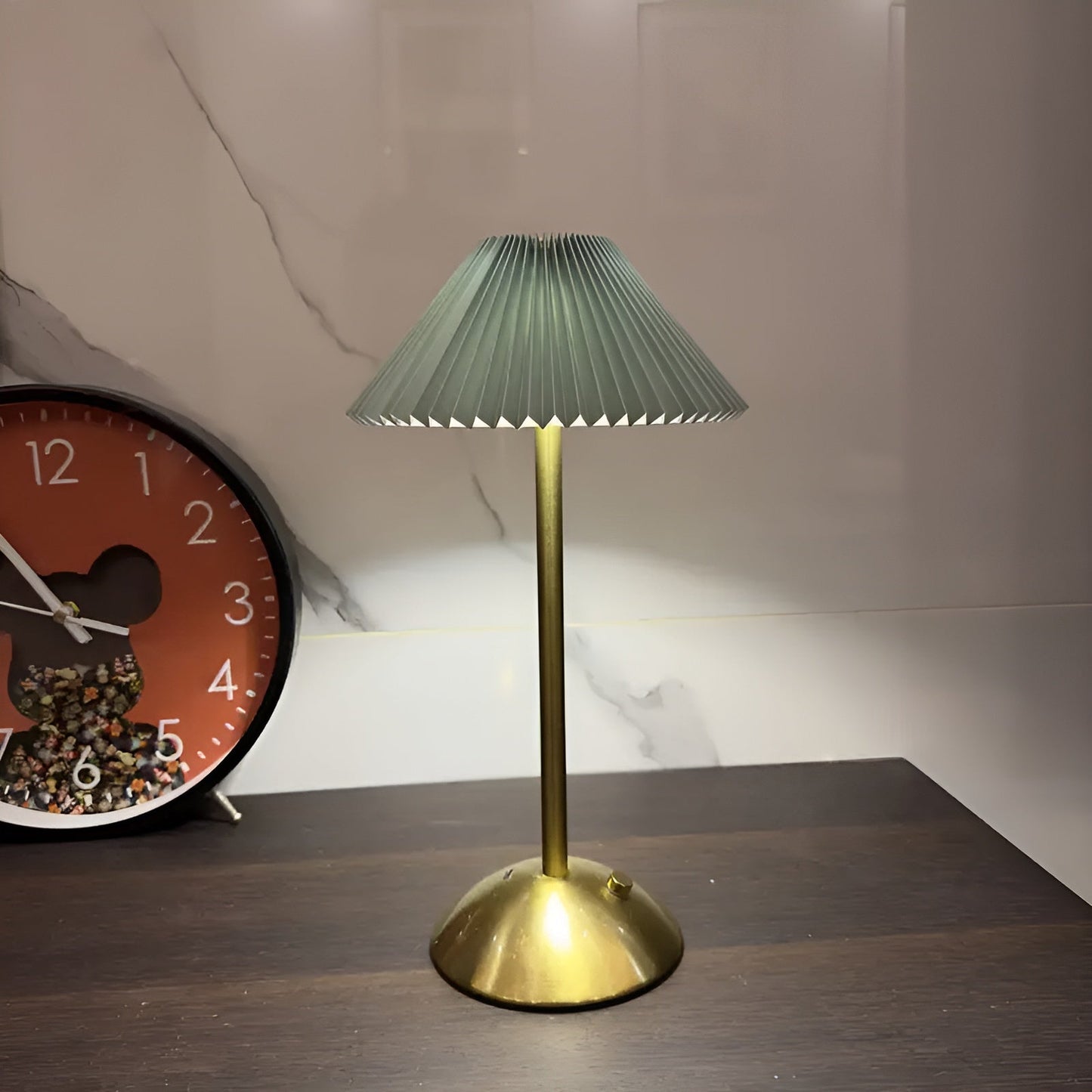 Carvallo – Trådlös Bordslampa med Elegant Design och Justerbar LED-belysning