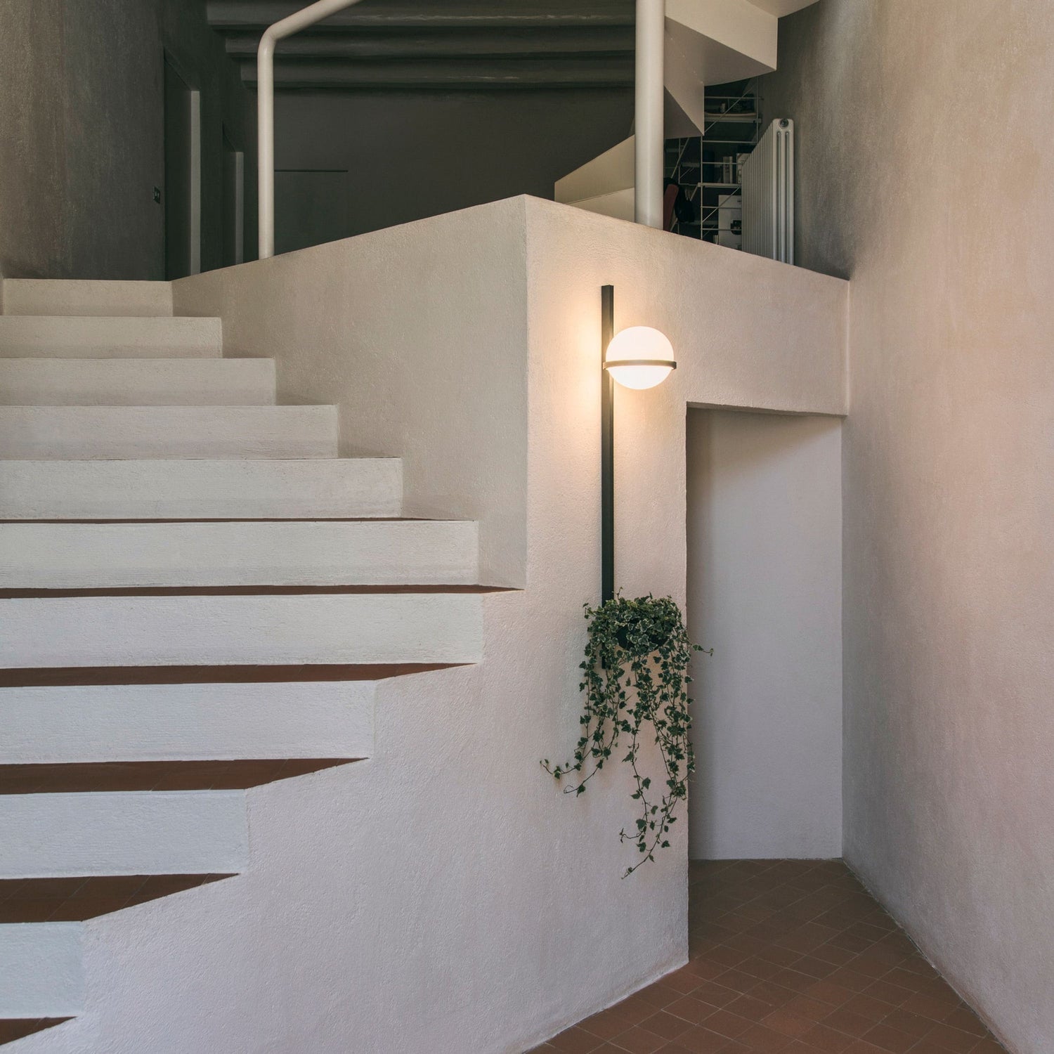 Snygg globformad utomhusvägglampa