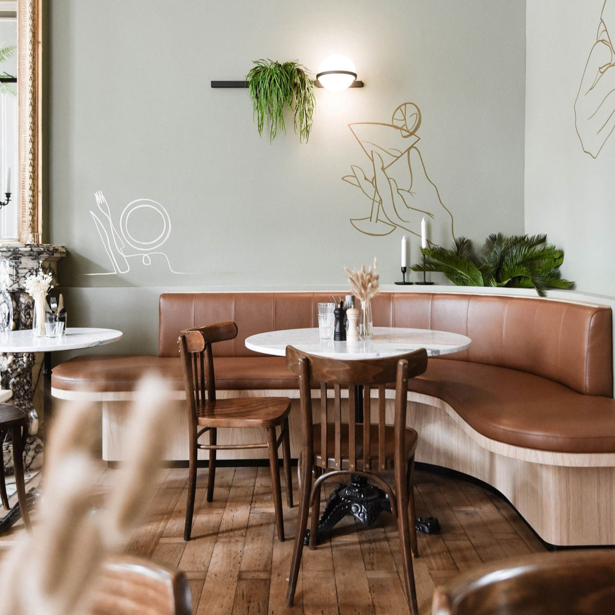 Snygg globformad utomhusvägglampa