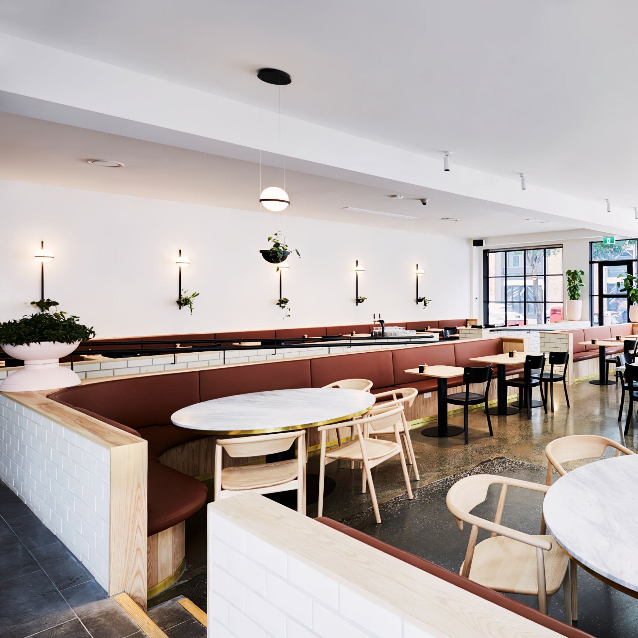 Snygg globformad utomhusvägglampa