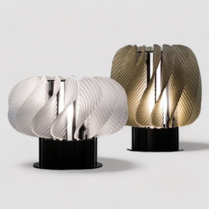 Modern, elegant LED-bordslampa i minimalistisk design av aluminium