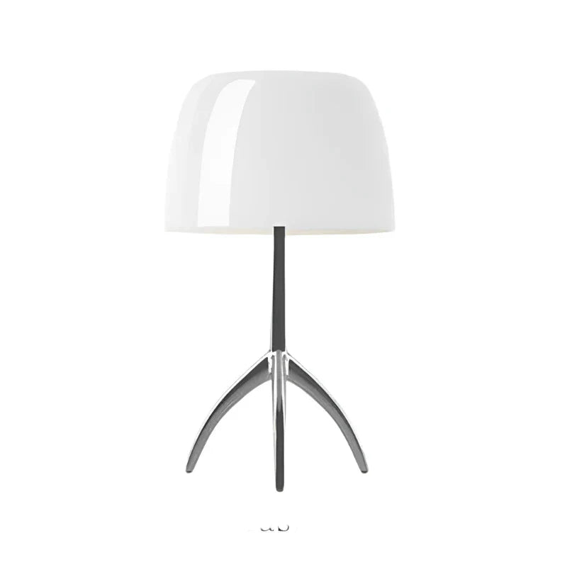 LumiTripod – Modern LED Skrivbordslampa med Justerbar Design