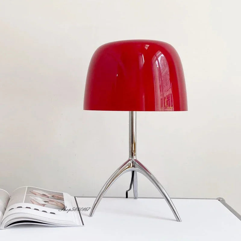 LumiTripod – Modern LED Skrivbordslampa med Justerbar Design